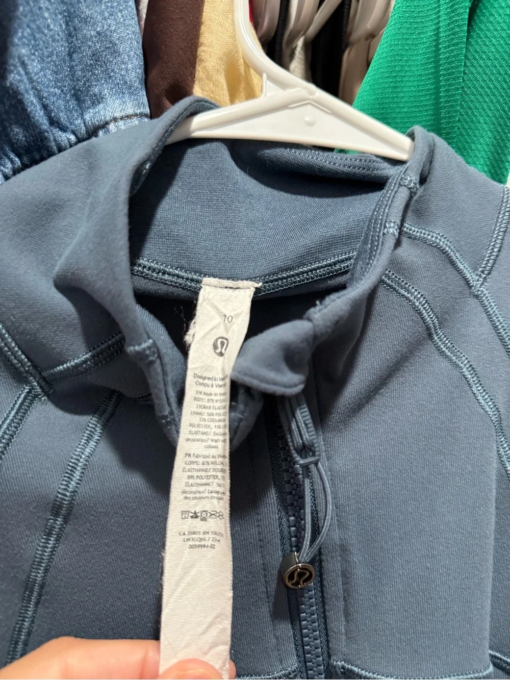 lululemon athletica size 10